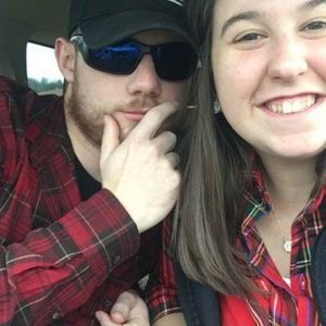 Meet your Posher, Dustin